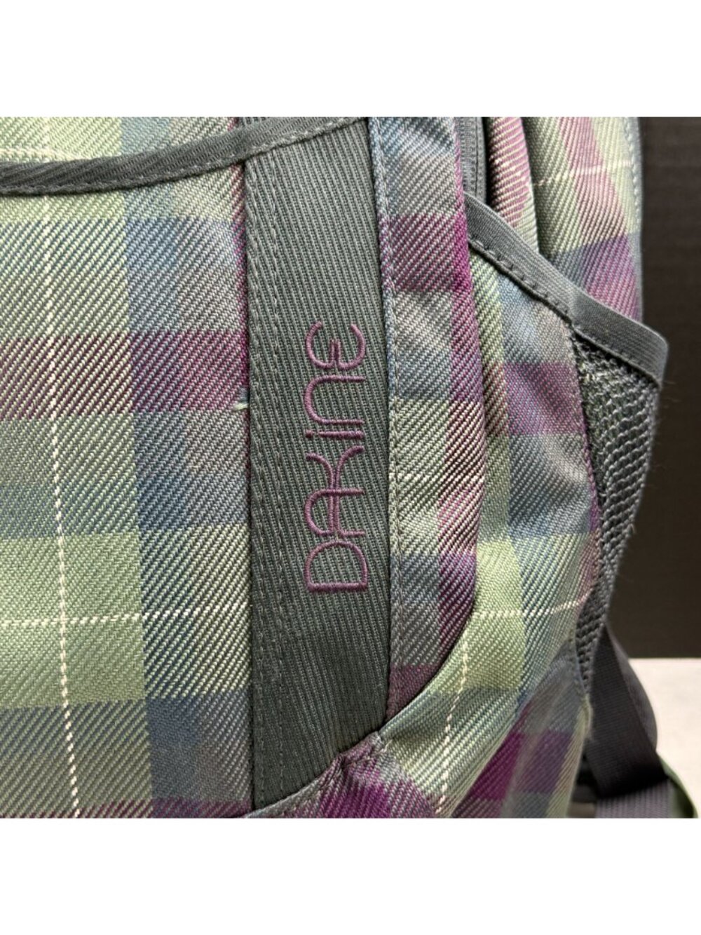 Dakine Backpack Green Purple Plaid - Picture 2 of 12